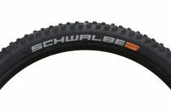 SCHWALBE BIG BETTY 29 X 2.4 SUPER GRAVITY ADDIX SOFT 6 SCHWALBE BIG BETTY 29 X 2.4 SUPER GRAVITY ADDIX SOFT -TRANSMISSIONS Ventes A21TISCHBETTYSG29 02 1200
